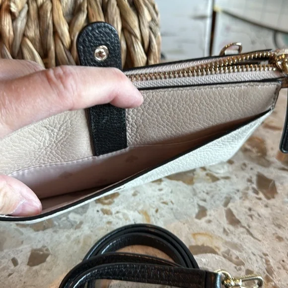 Kate Spade Jackson Crossbody in tan, black and ivory pebbled leather - Picture 5 of 6